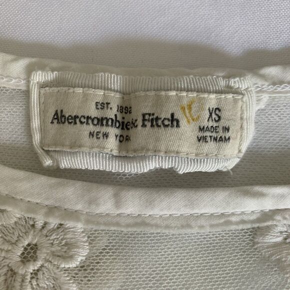 Abercrombie & Fitch Crop Top Women XS Beige Sheer Floral Lace Cottagecore Boho - Picture 2 of 7